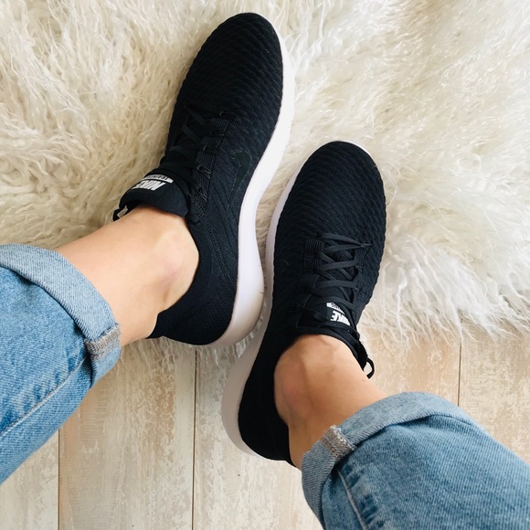 NWT Nike Free Trainers Flyknit 2 - Picture 8 of 8